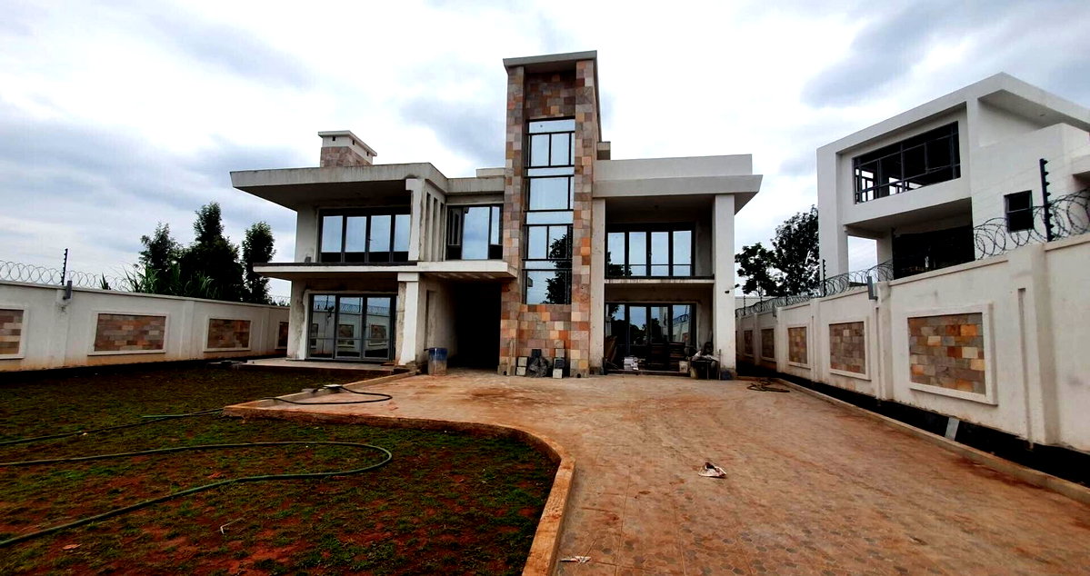 Brand-New 5BR All-Ensuite Villa on Quarter Acre - Runda