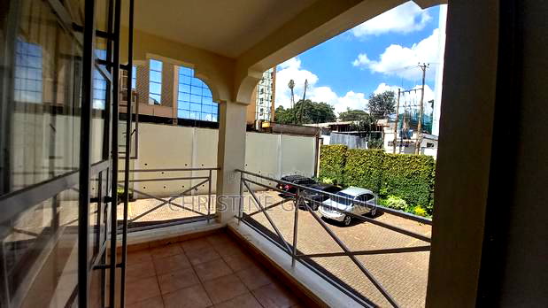 4bdrm Apartment in Riverside for rent