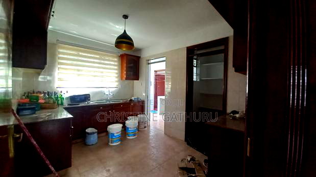 4bdrm Apartment in Riverside for rent