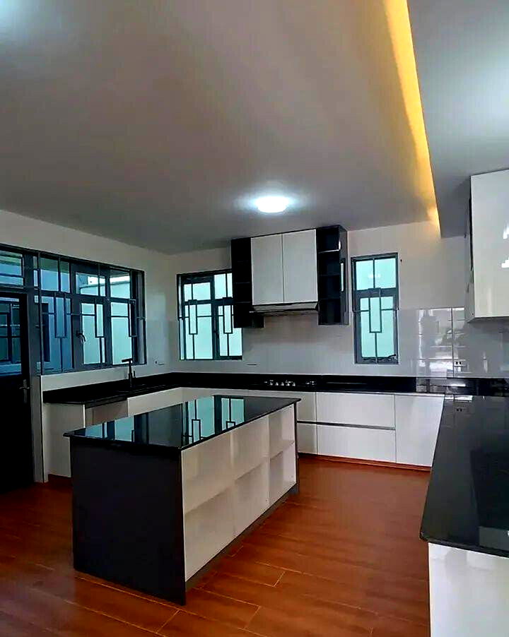 4BR All-Ensuite Maisonette with DSQ & Family Room - Thika Githingiri