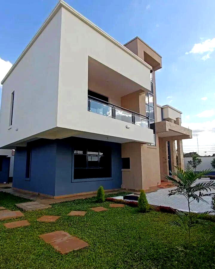 4BR All-Ensuite Maisonette with DSQ & Family Room - Thika Githingiri