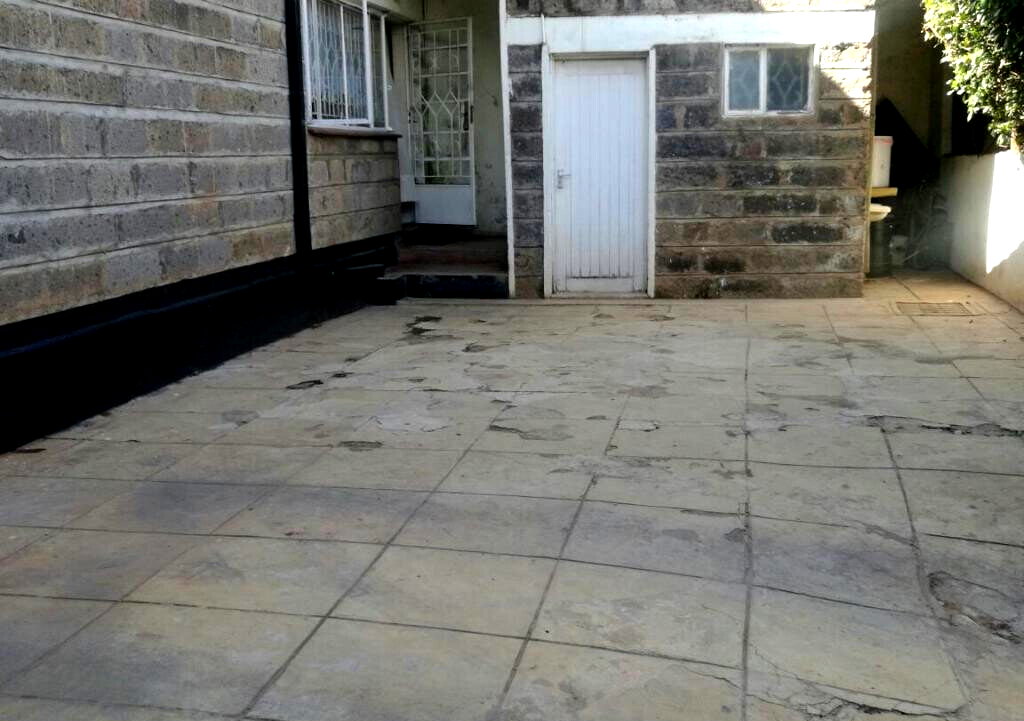 4BR Maisonette with DSQ & Private Garden - Lavington