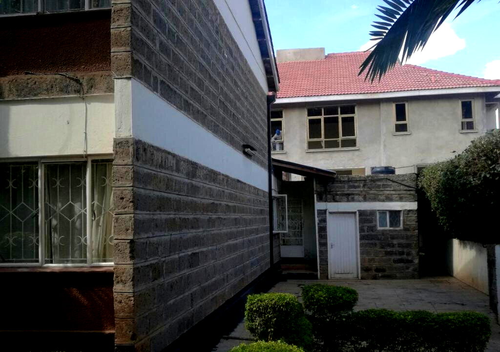 4BR Maisonette with DSQ & Private Garden - Lavington