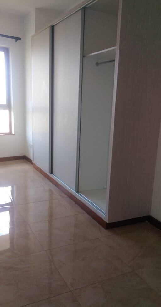 5-Bedroom Townhouse on 0.98 Acres with Garden - Kilimani