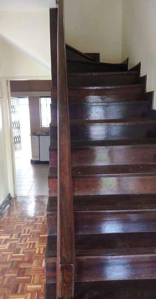 5-Bedroom Townhouse on 0.98 Acres with Garden - Kilimani