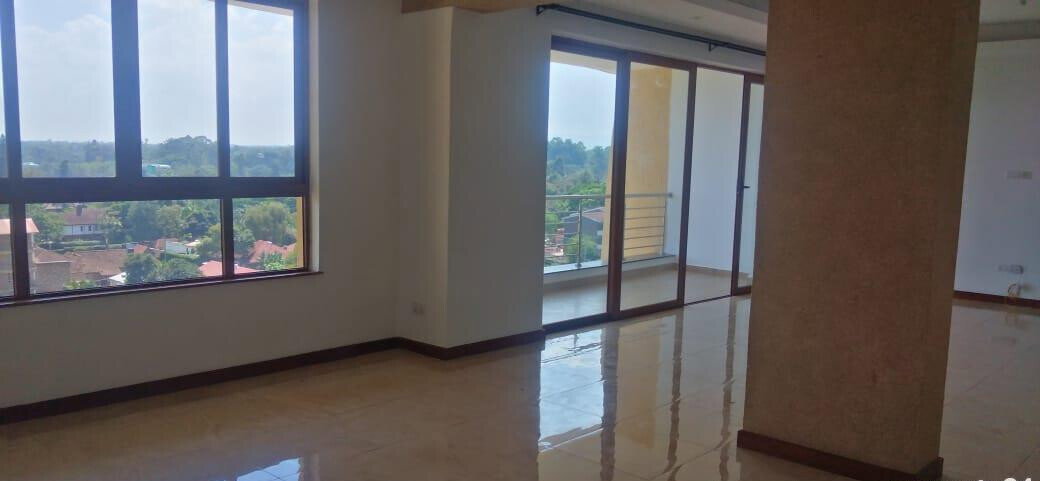 5-Bedroom Townhouse on 0.98 Acres with Garden - Kilimani