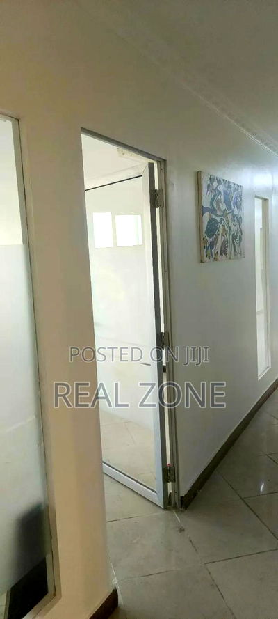 Office Space to Let in Nairobi Town - Image 4