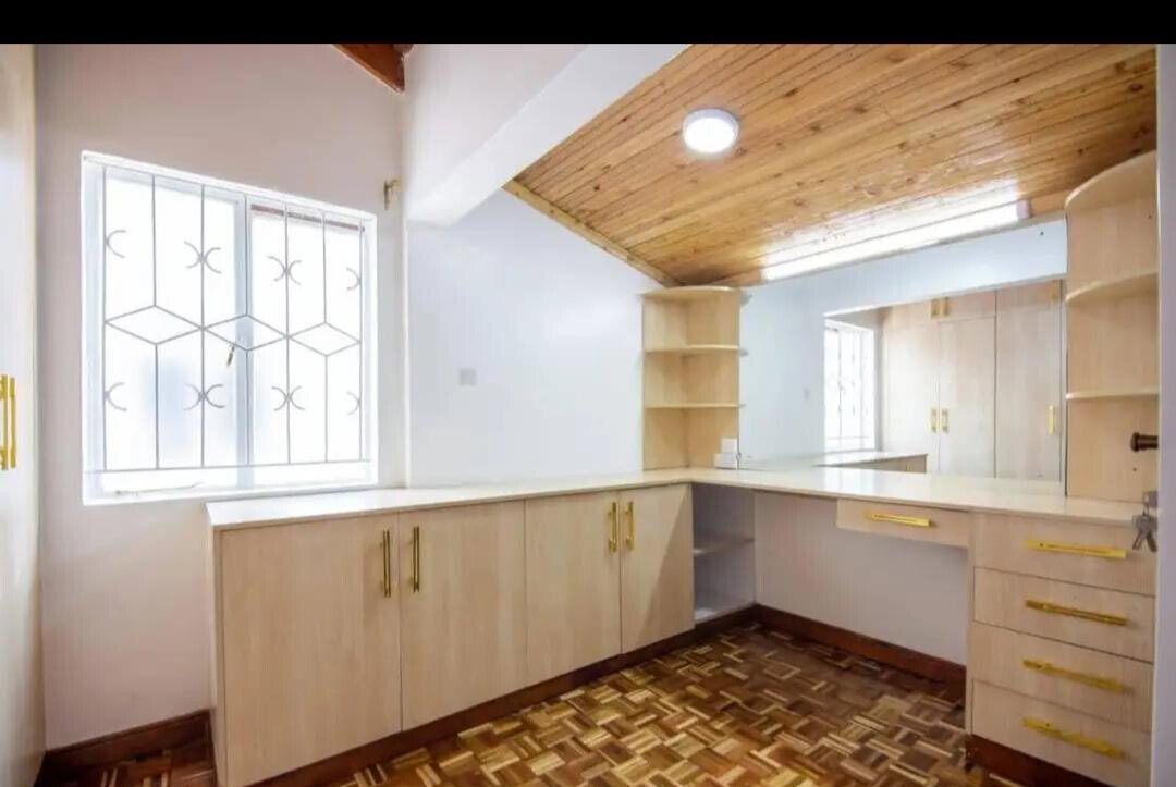 Newly Refurbished 4BR Maisonette with Freehold Title - Lavington