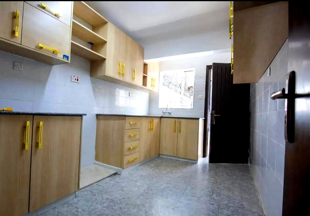 Newly Refurbished 4BR Maisonette with Freehold Title - Lavington