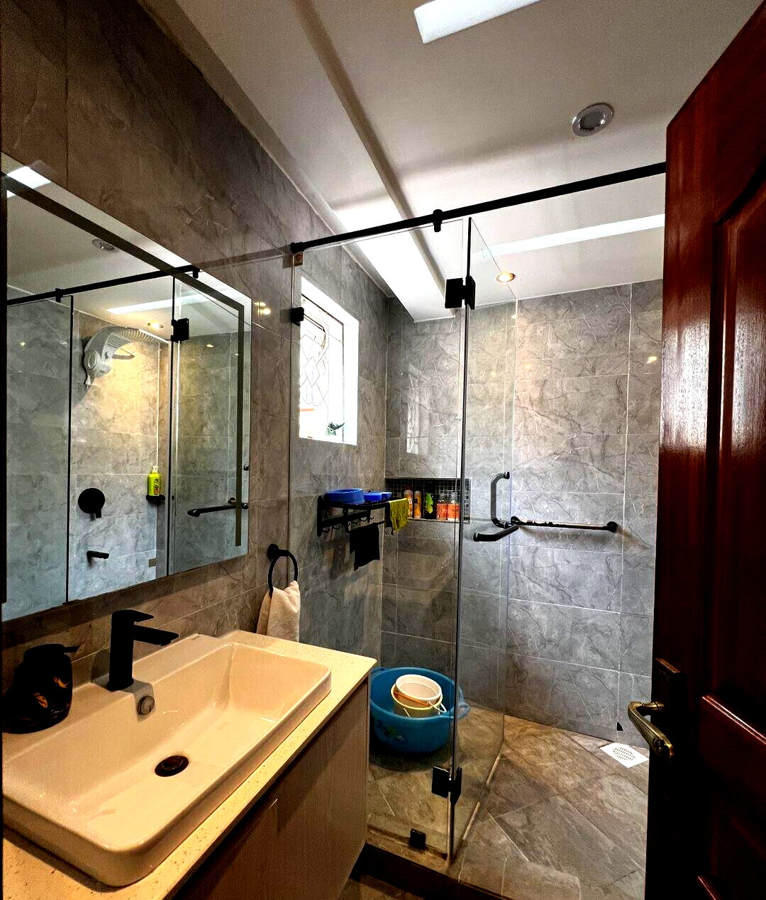 4 En-Suite Townhouse Near Valley Arcade - Lavington