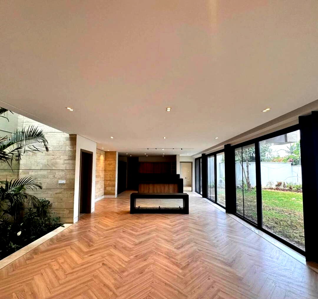 5-Bed All-Ensuite Villa with Private Garden – Kyuna