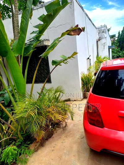 3bdrm Bungalow in Nyali for sale - Image 3