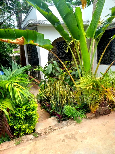 3bdrm Bungalow in Nyali for sale - Image 1