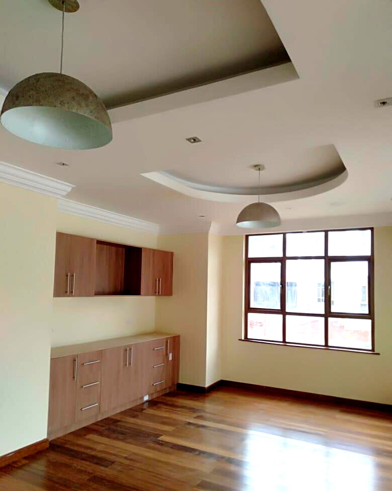 8-Ensuite Mansion with Private Heated Pool – Karen