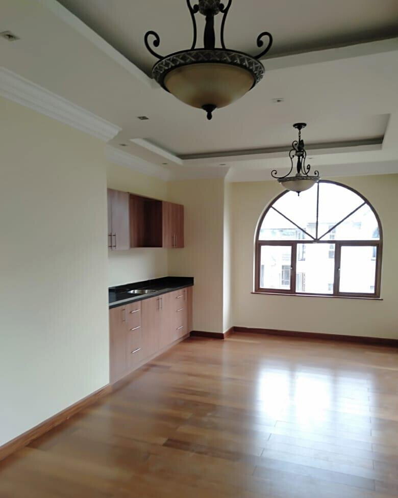 8-Ensuite Mansion with Private Heated Pool – Karen