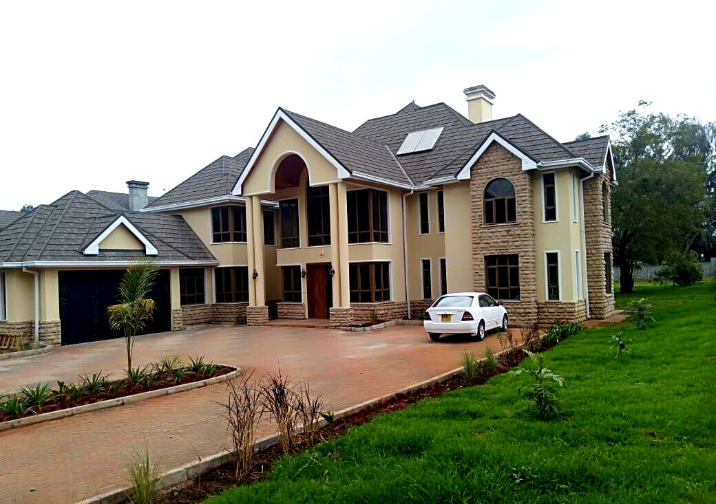8-Ensuite Mansion with Private Heated Pool – Karen