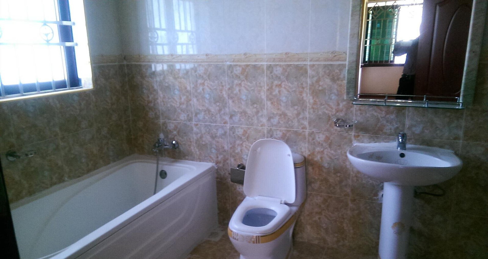 50x100 Plot 5BR Haven at KSh 250K