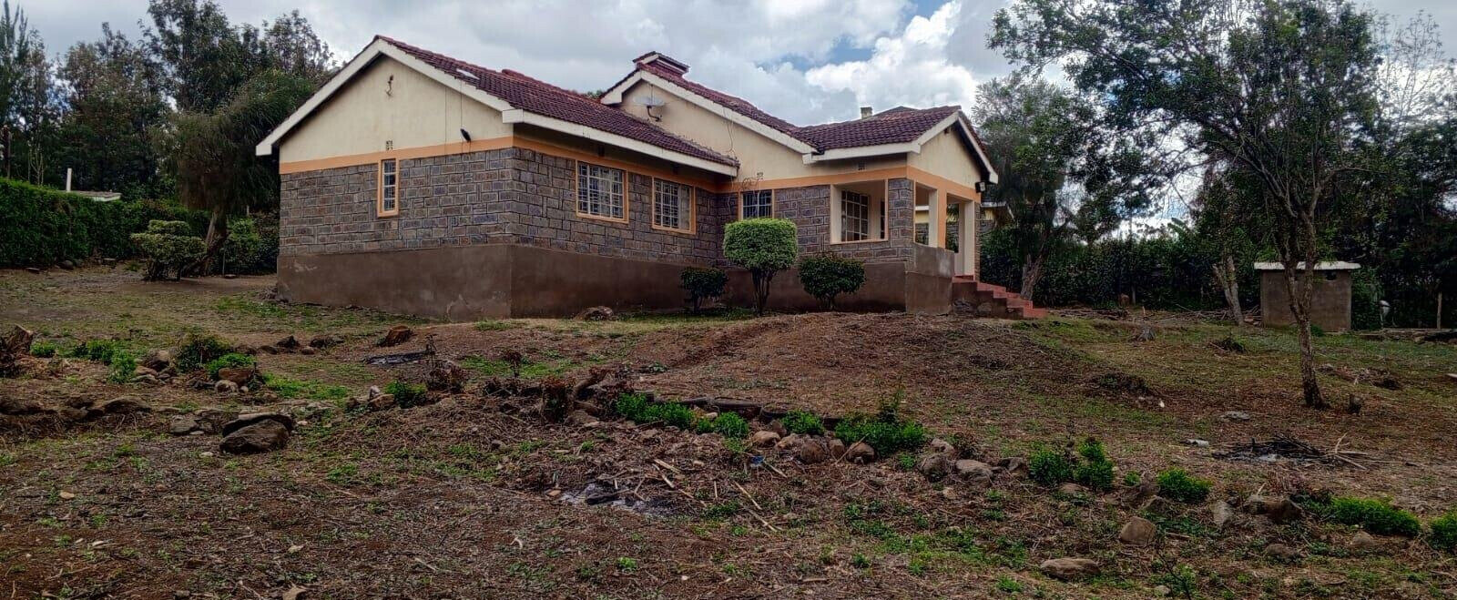 3/4 Acre Garden Plot with Parking
