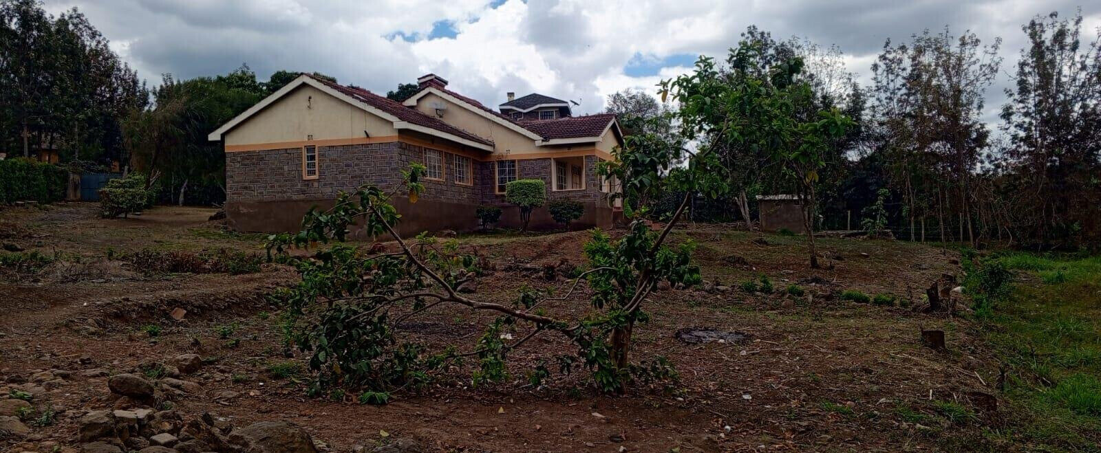 3/4 Acre Garden Plot with Parking