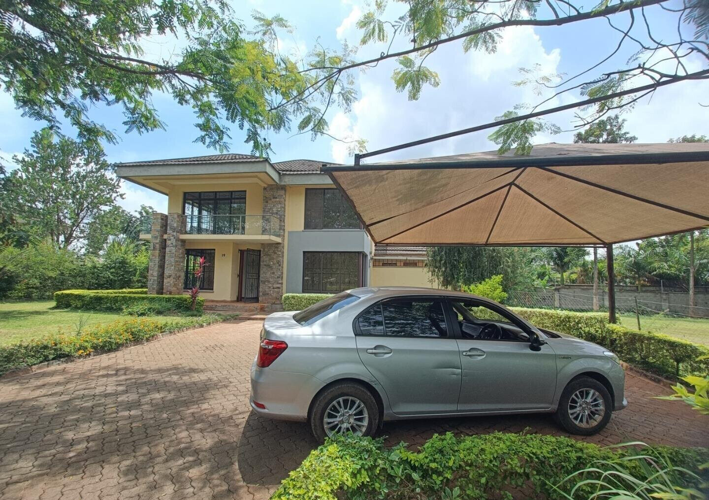 4BR All-Ensuite Townhouse with Private Garden & DSQ - Ridgeways