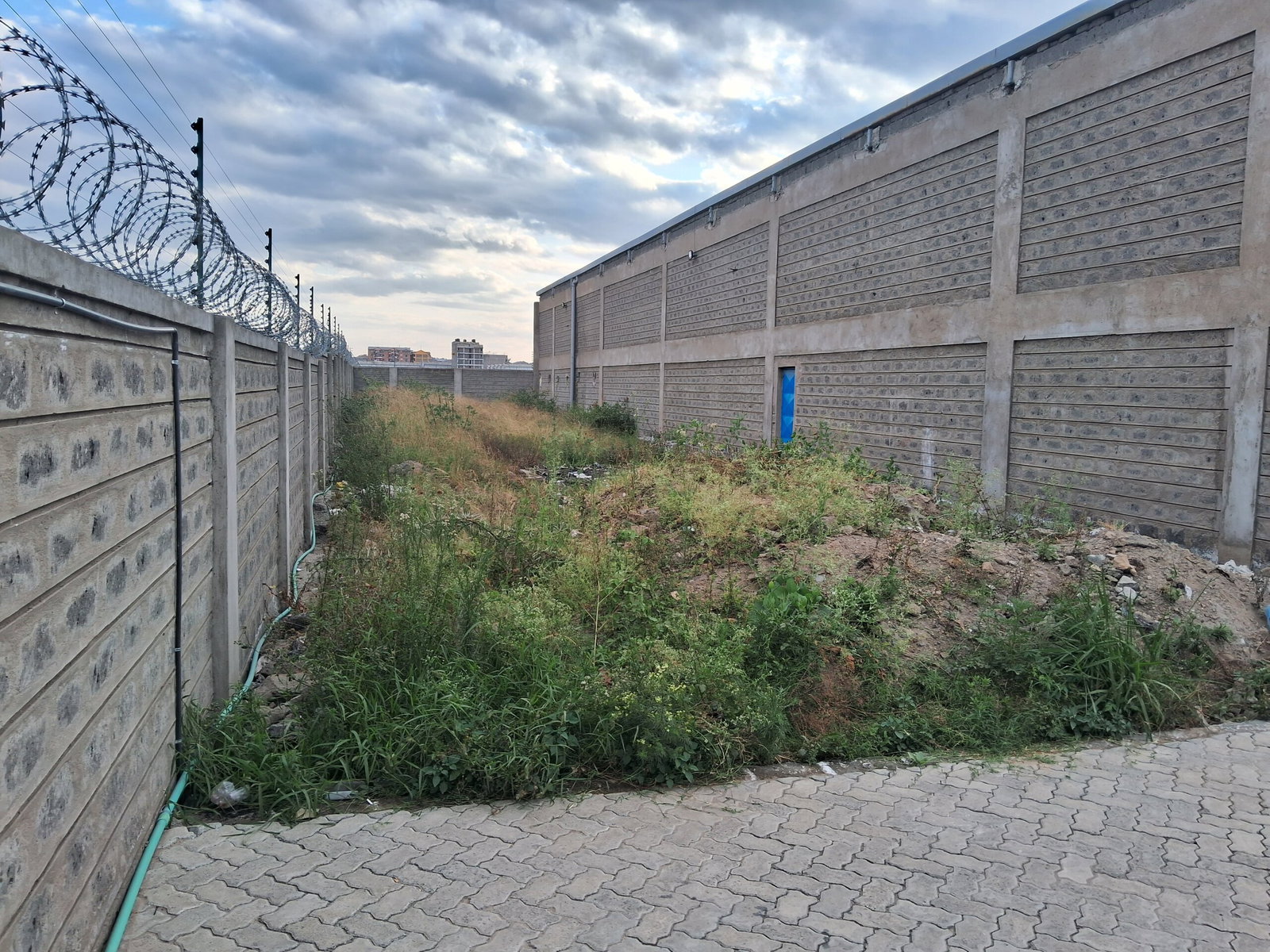 Newly Built stand alone warehouse in half acre commercial plot