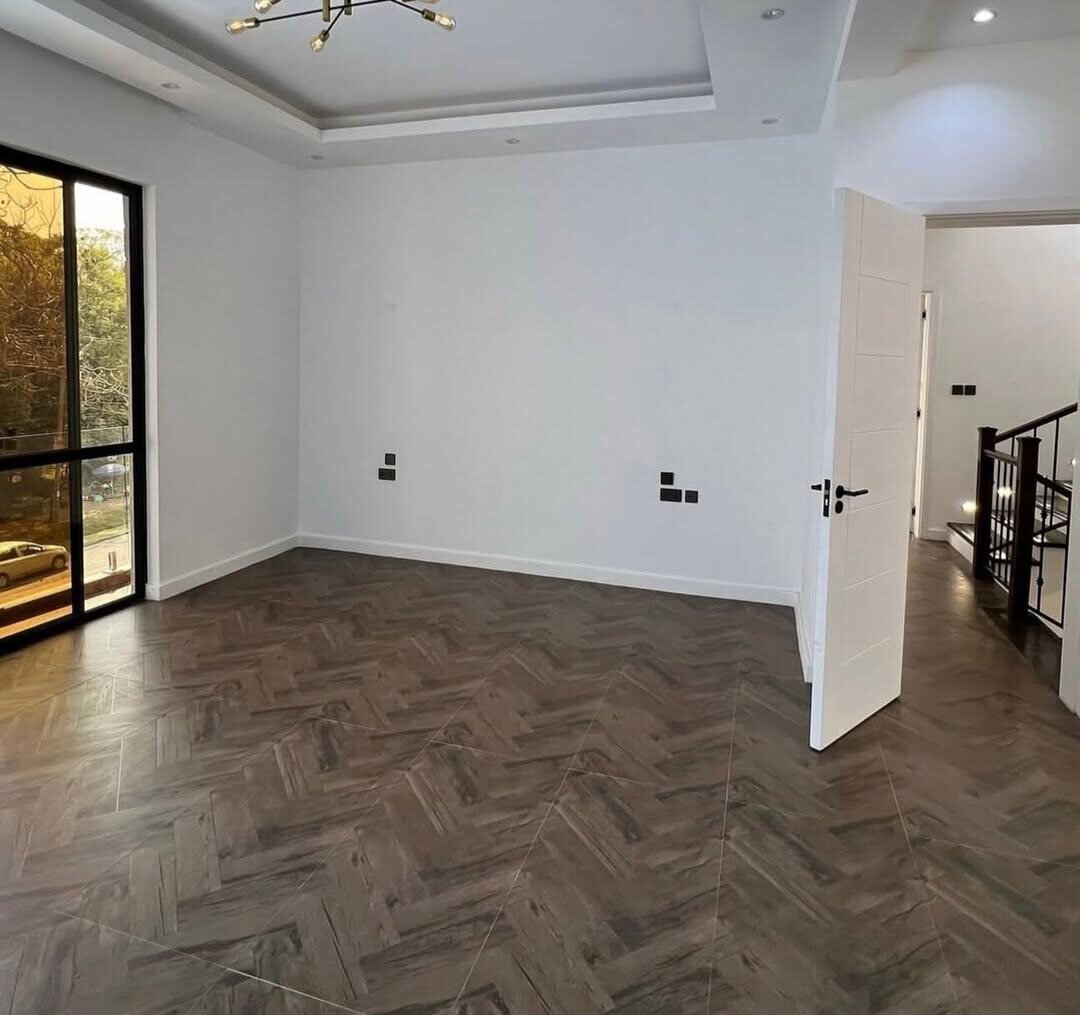 4-Ensuite Townhouse with Rooftop Terrace - Lavington