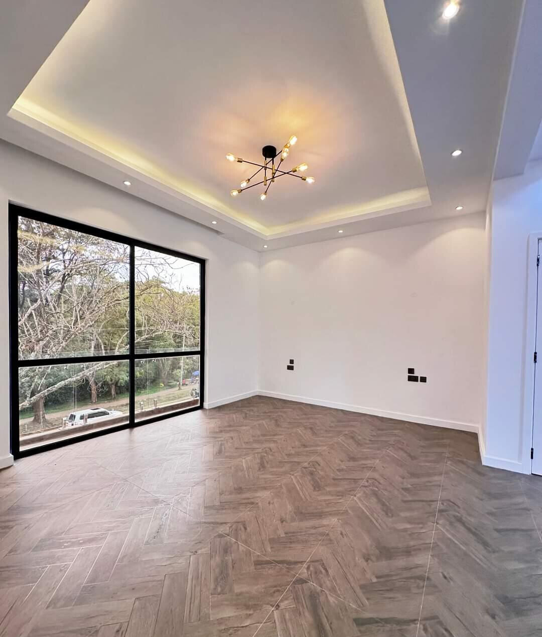 New 4-Ensuite Townhouse with DSQ & Solar - Lavington