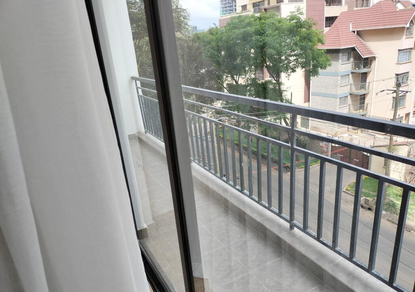 3BR Luxury Apartment with High-Speed Lifts & Custom Finishes - Kilimani
