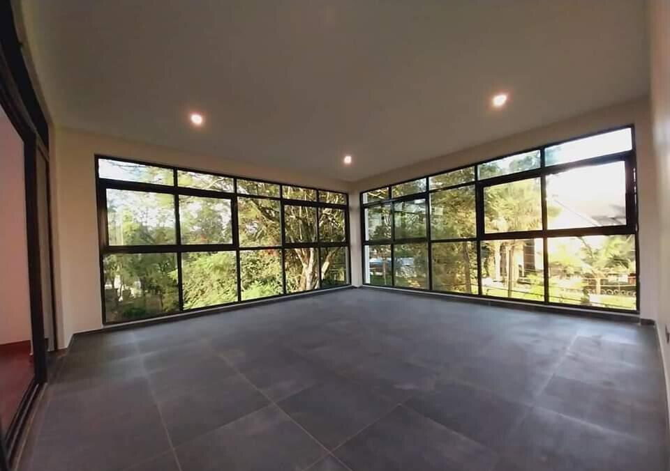 8-Villa Enclave with Rooftop Terrace & Solar Backup - Lavington