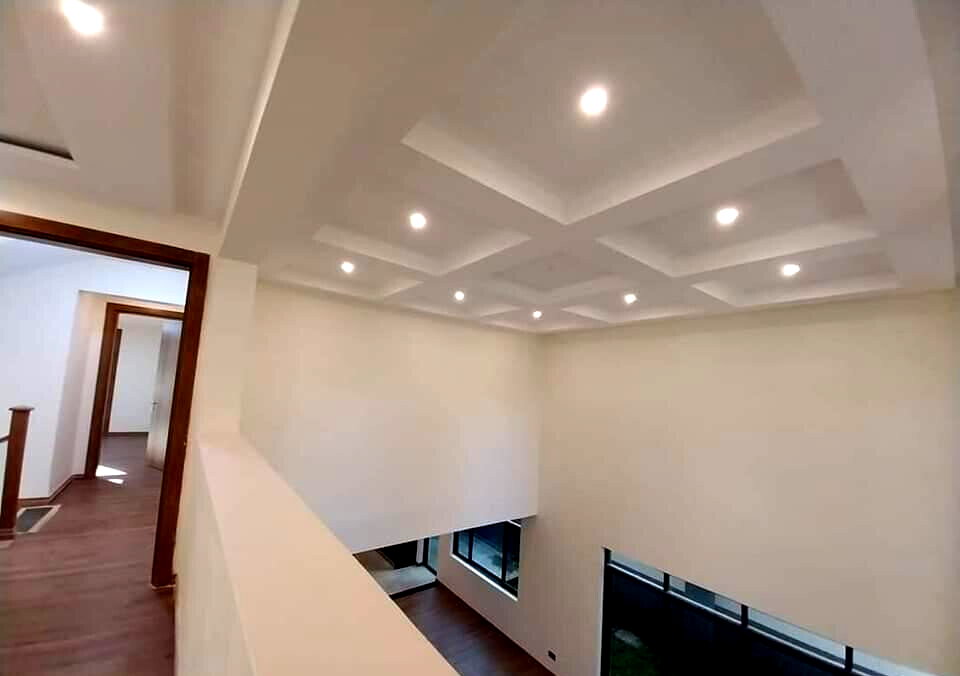 8-Villa Enclave with Rooftop Terrace & Solar Backup - Lavington