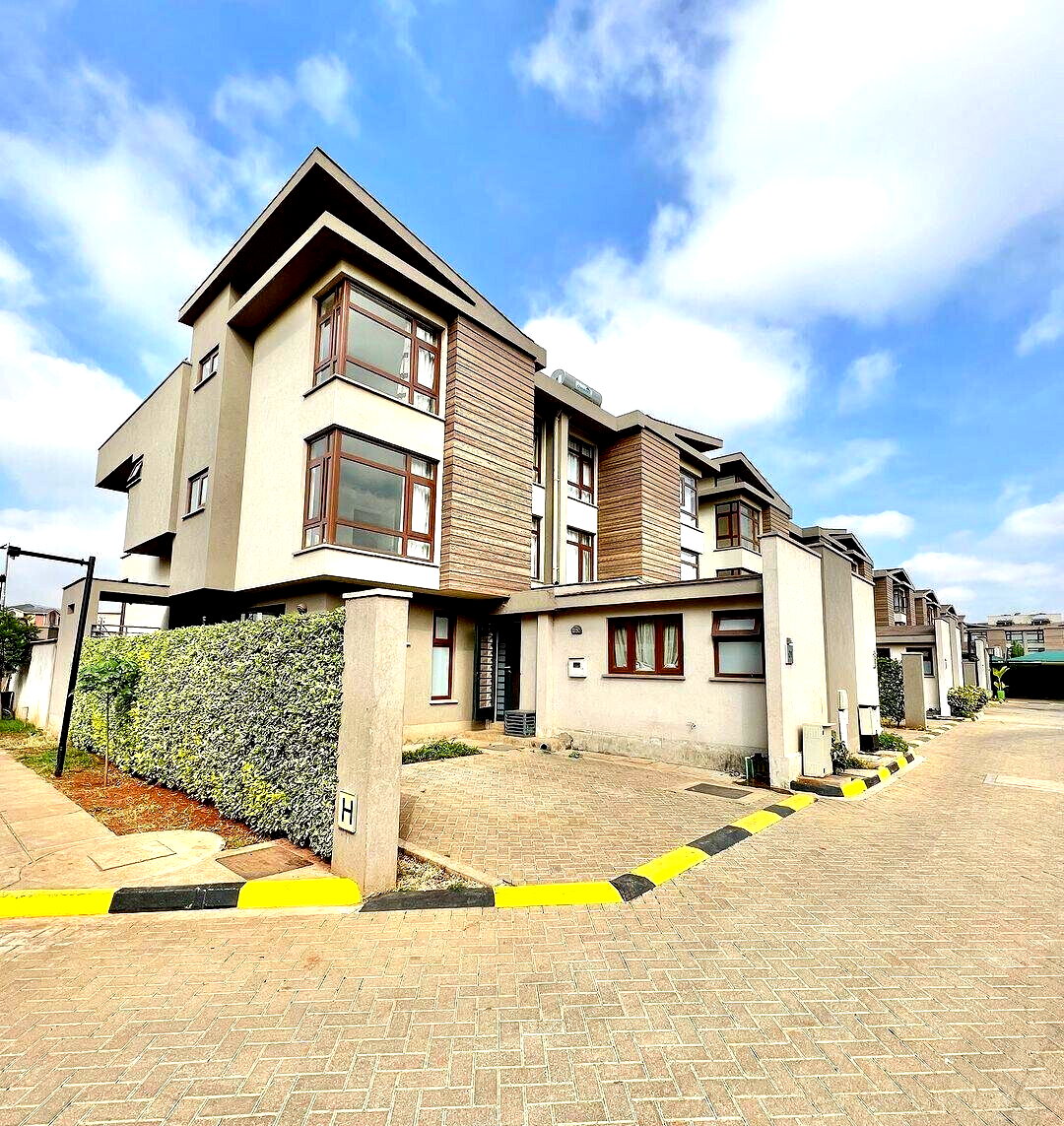 4BR Townhouse with Pool, Gym & Private Garden – Langata