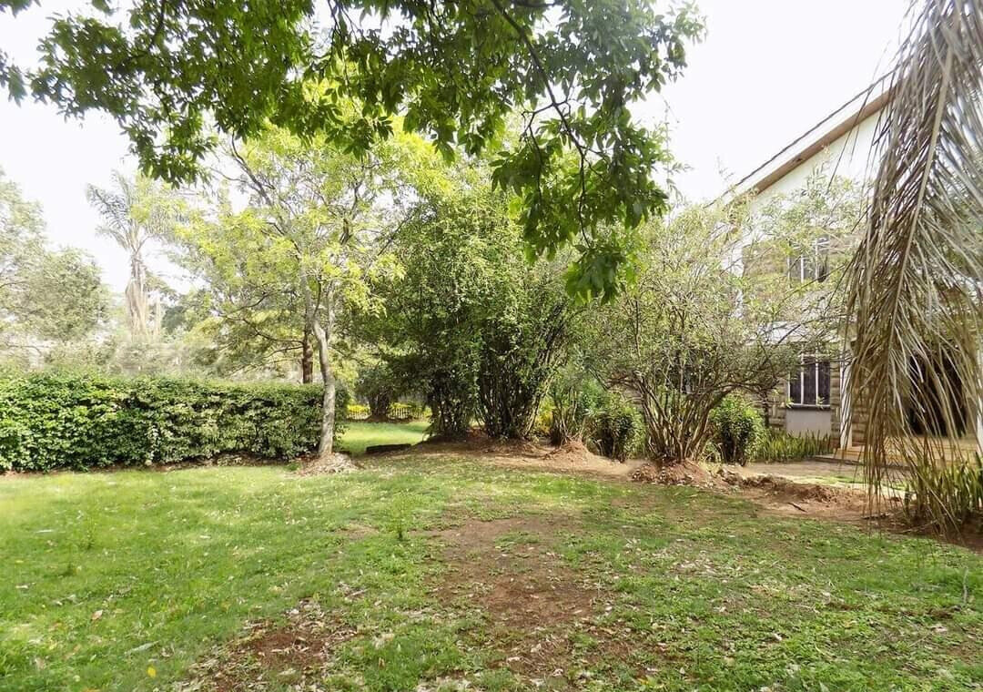 6-Ensuite Townhouse on Full Acre – Near Galleria & Japanese Schools