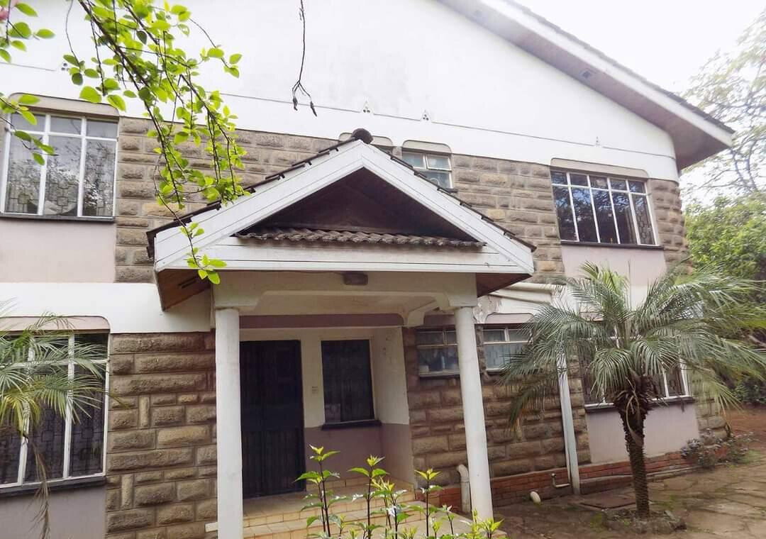 6-Ensuite Townhouse on Full Acre – Near Galleria & Japanese Schools