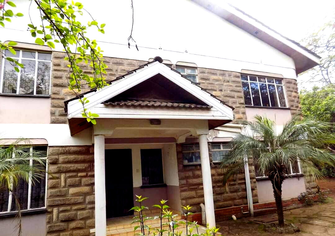 6-Ensuite Townhouse on Full Acre – Near Galleria & Japanese Schools