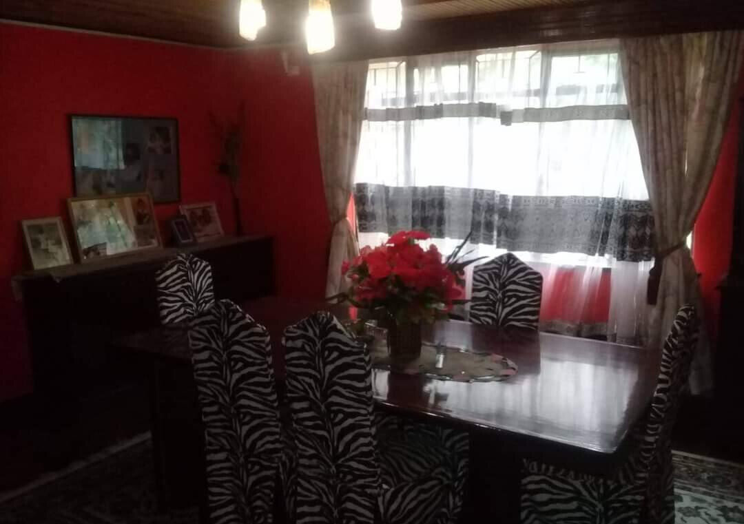 6-Ensuite Townhouse on Full Acre – Near Galleria & Japanese Schools