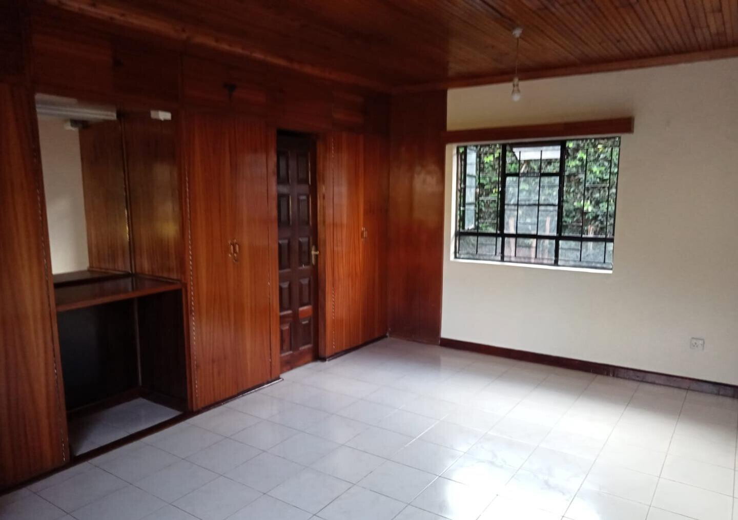 Cozy 1BR Guest Wing at KSh 40K