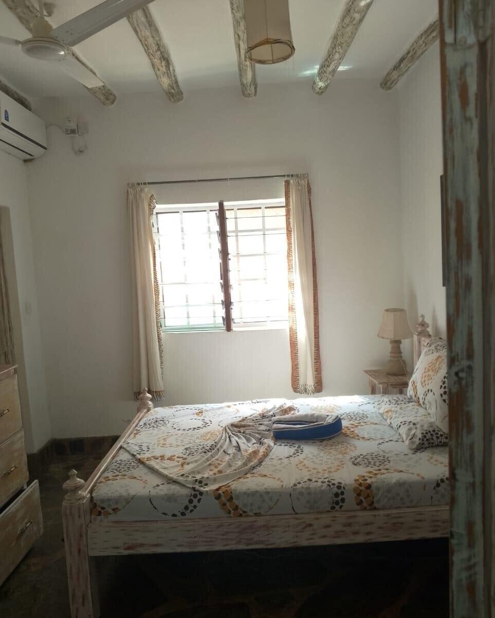 2BR Beach Townhouse 500m to Shore – Malindi