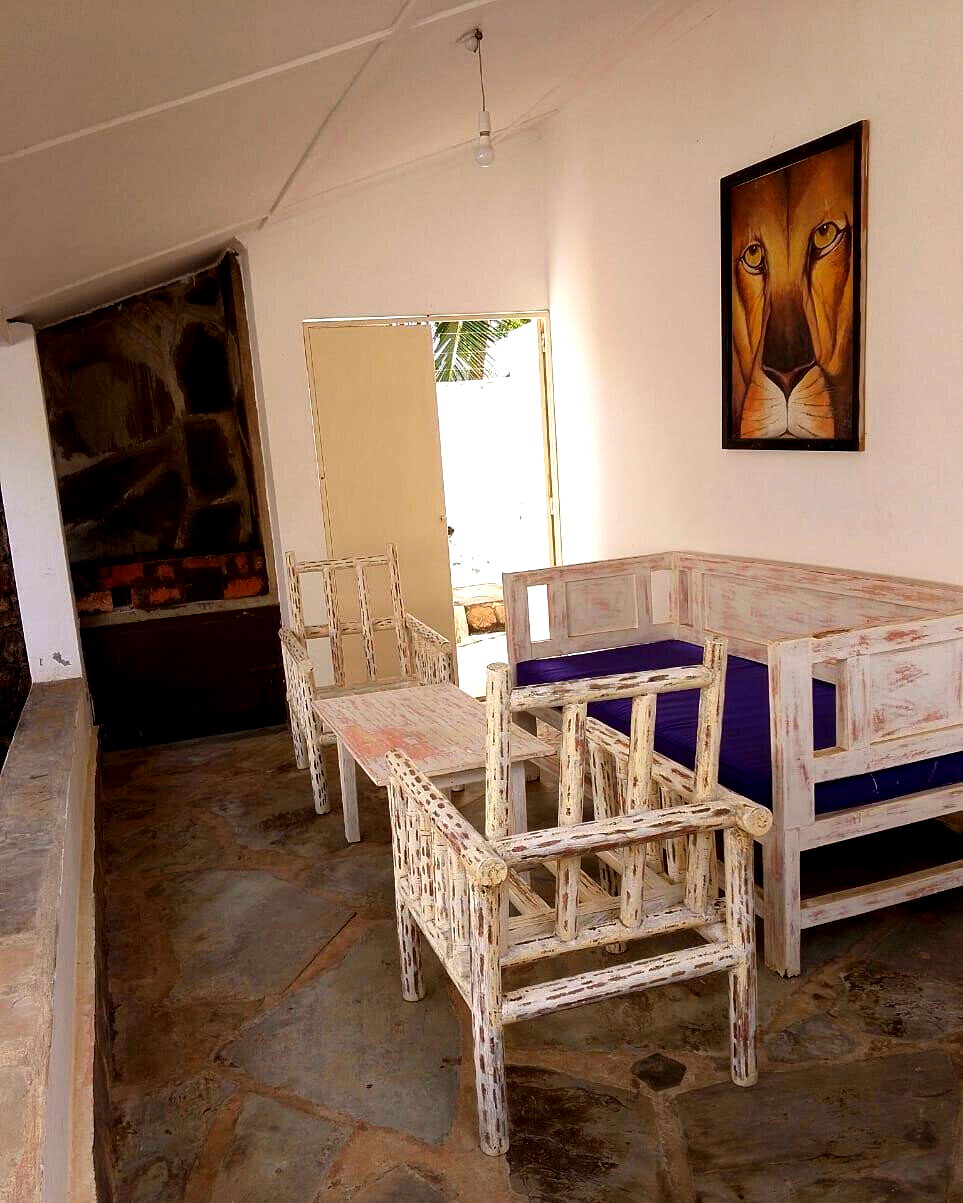 2BR Beach Townhouse 500m to Shore – Malindi