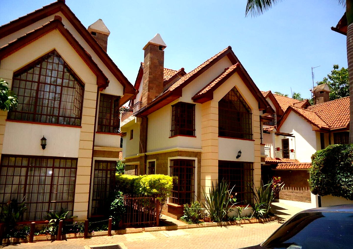 5BR Townhouse with Backup Generator & Borehole - Lavington