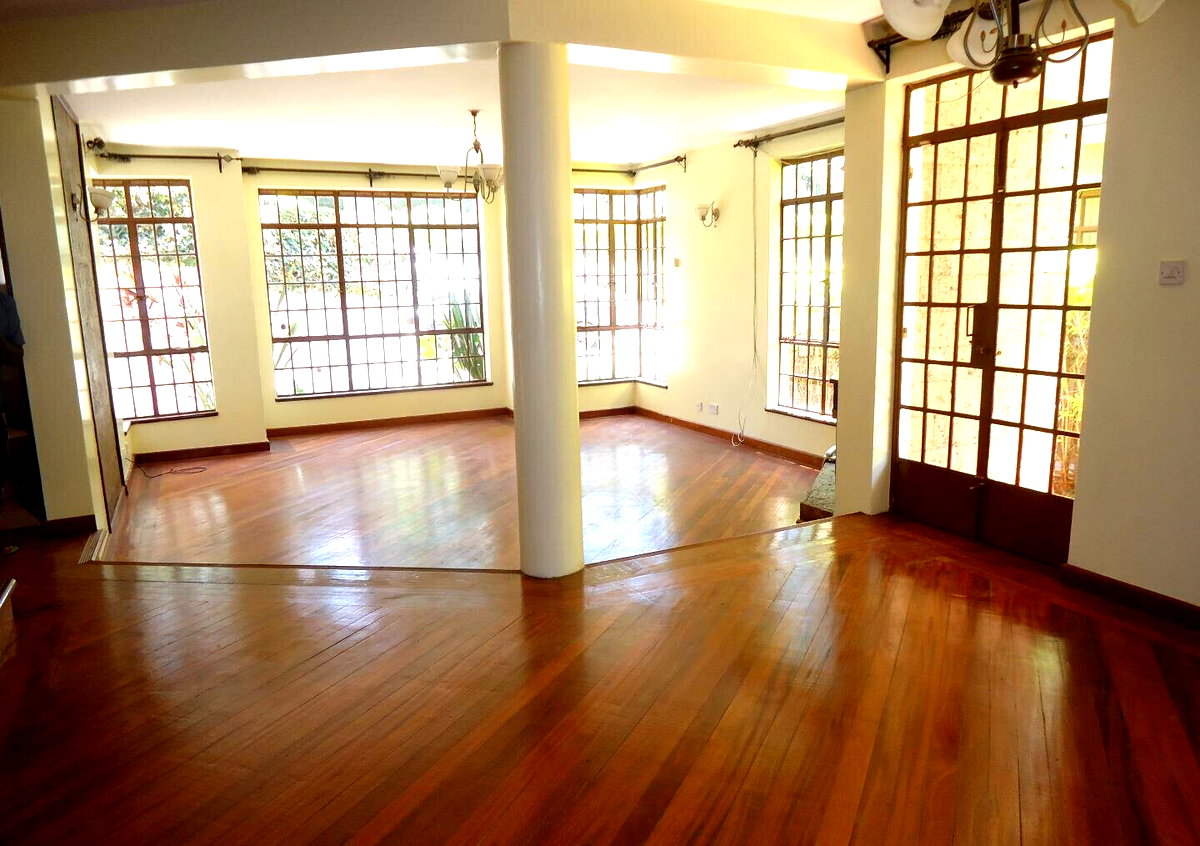 5BR Townhouse with Backup Generator & Borehole - Lavington