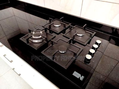 3bdrm Apartment in Gateway Mall Area for sale - Image 4