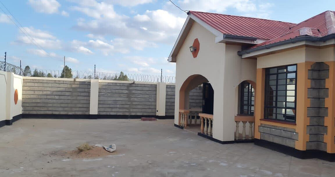 4 En-Suite Bedroom Bungalow with Self-Contained Studio - Kitengela
