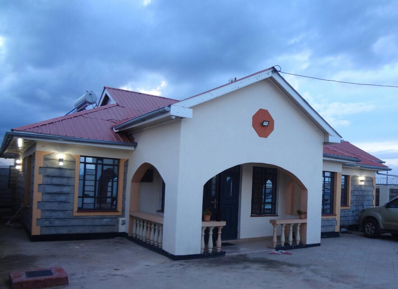 4 En-Suite Bedroom Bungalow with Self-Contained Studio - Kitengela