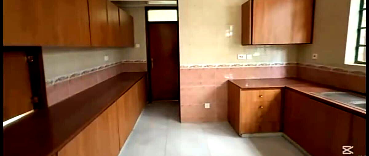 4-Ensuite Townhouse with DSQ & Tarmac Access - Brookside, Westlands
