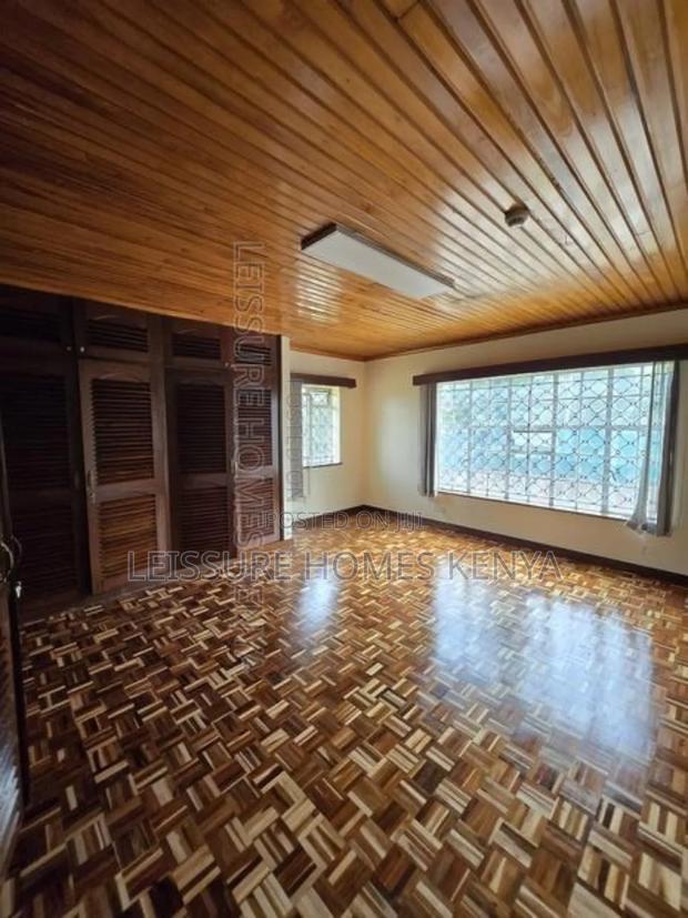 6bdrm House in Muthangari for rent