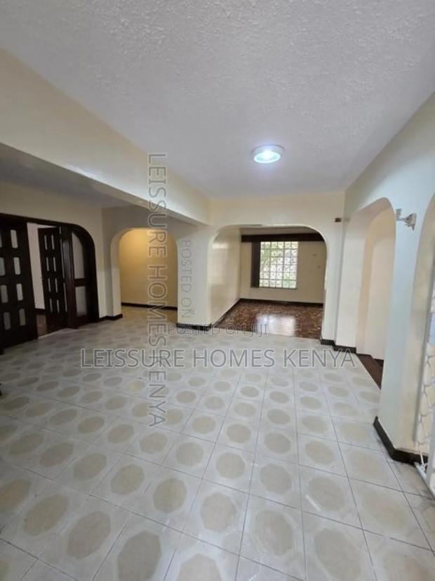 6bdrm House in Muthangari for rent