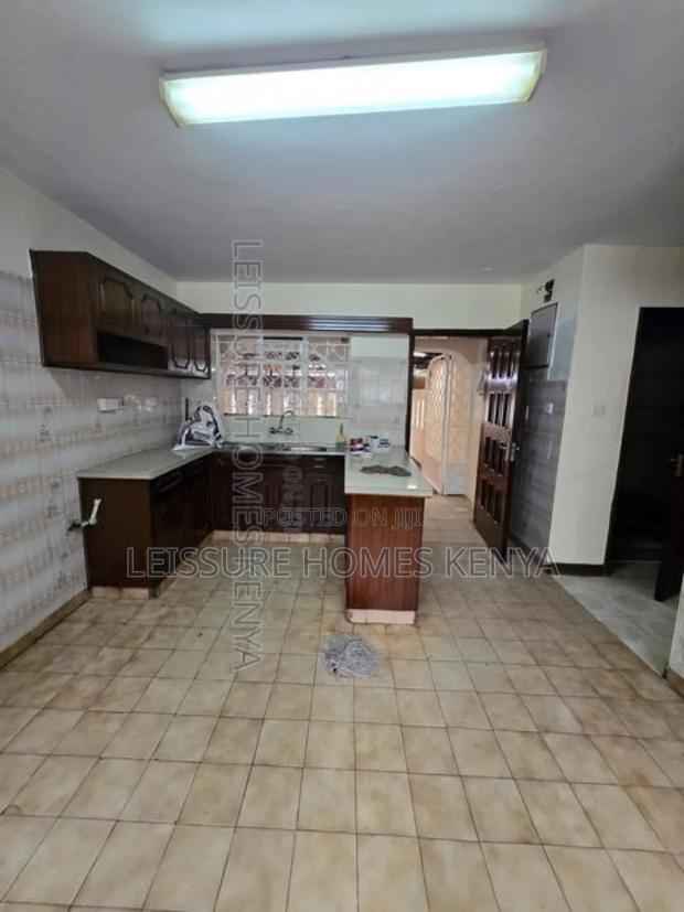 6bdrm House in Muthangari for rent