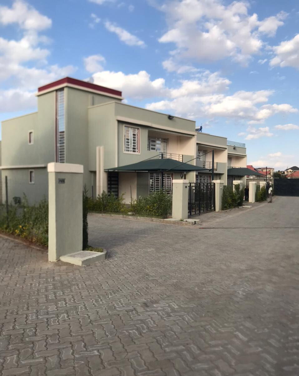 4BR All-Ensuite Villas with DSQ & Clubhouse - Kitengela