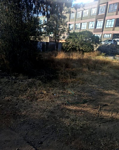 2.5 Acres with Garden in Kamakis