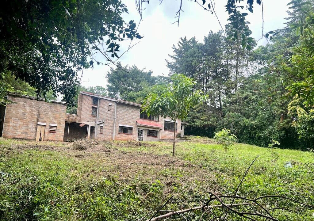 1.2-Acre Runda Plot with Garden